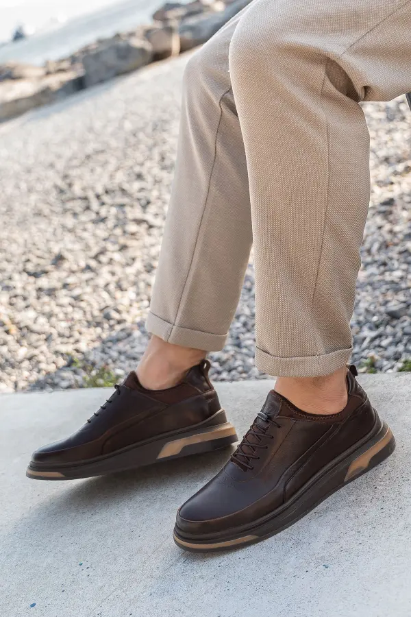 Erkek Kaymaz Taban Bağcıklı Deri Casual Sneaker