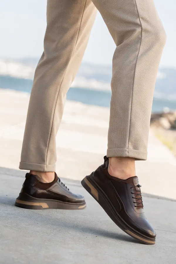 Erkek Kaymaz Taban Bağcıklı Deri Casual Sneaker