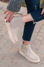 Женские замшевые ботинки челси