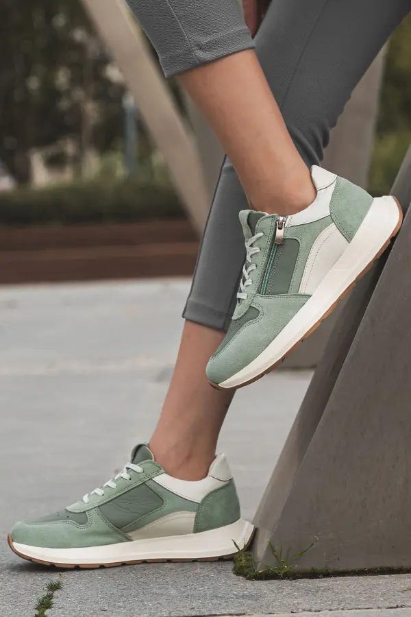 Yandan Fermuarlı Deri ve Süet Kadın Sneaker