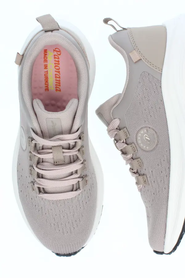 Легкие женские кроссовки City