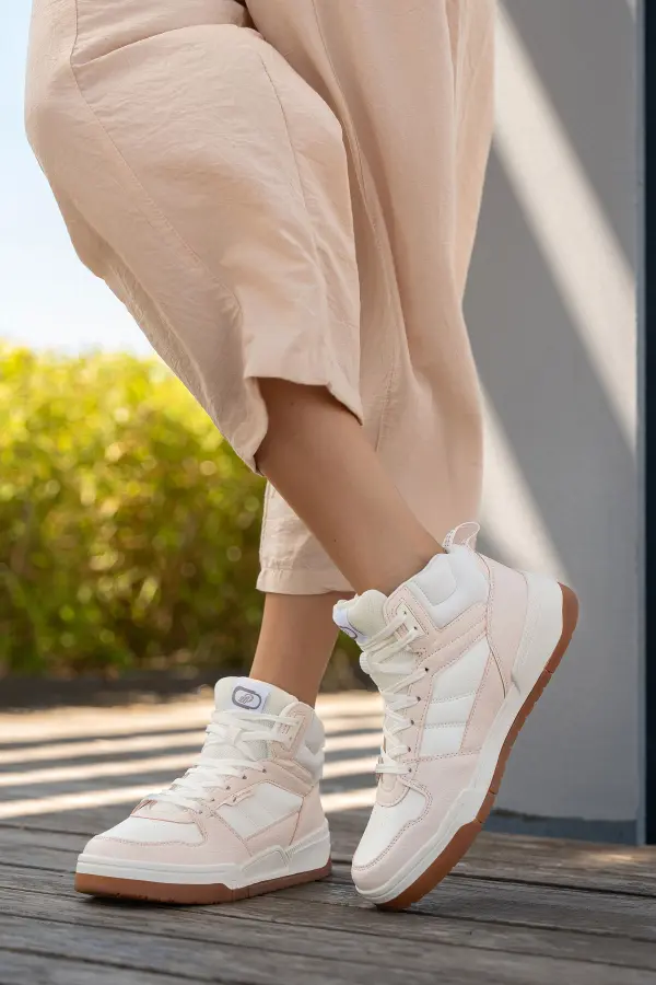 Kadın Bağcıklı Yüksek Bilekli Sneaker