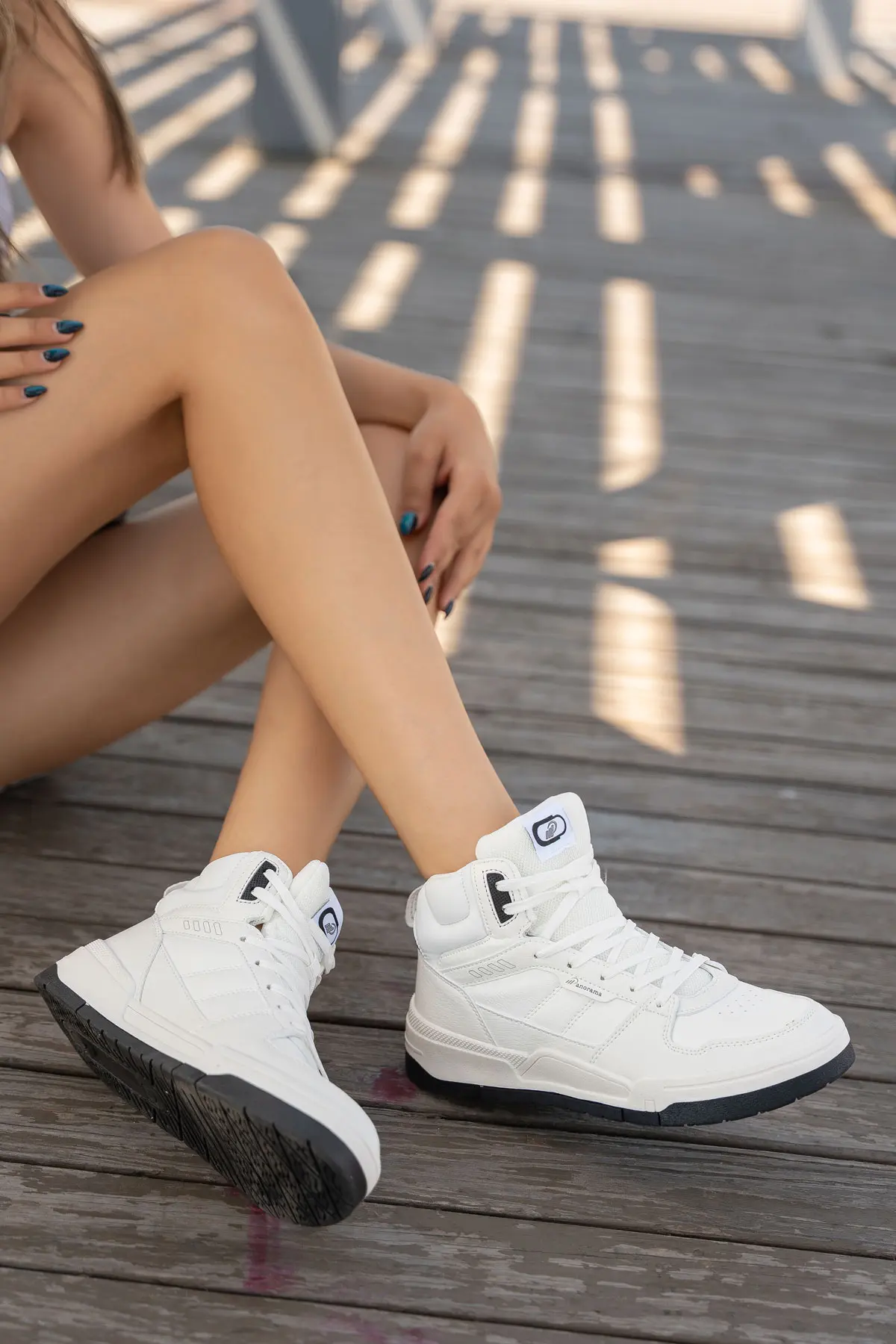 Kadın Bağcıklı Yüksek Bilekli Sneaker