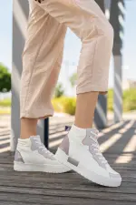 Kadın Bilekli Kalın Taban Bağcıklı Sneaker